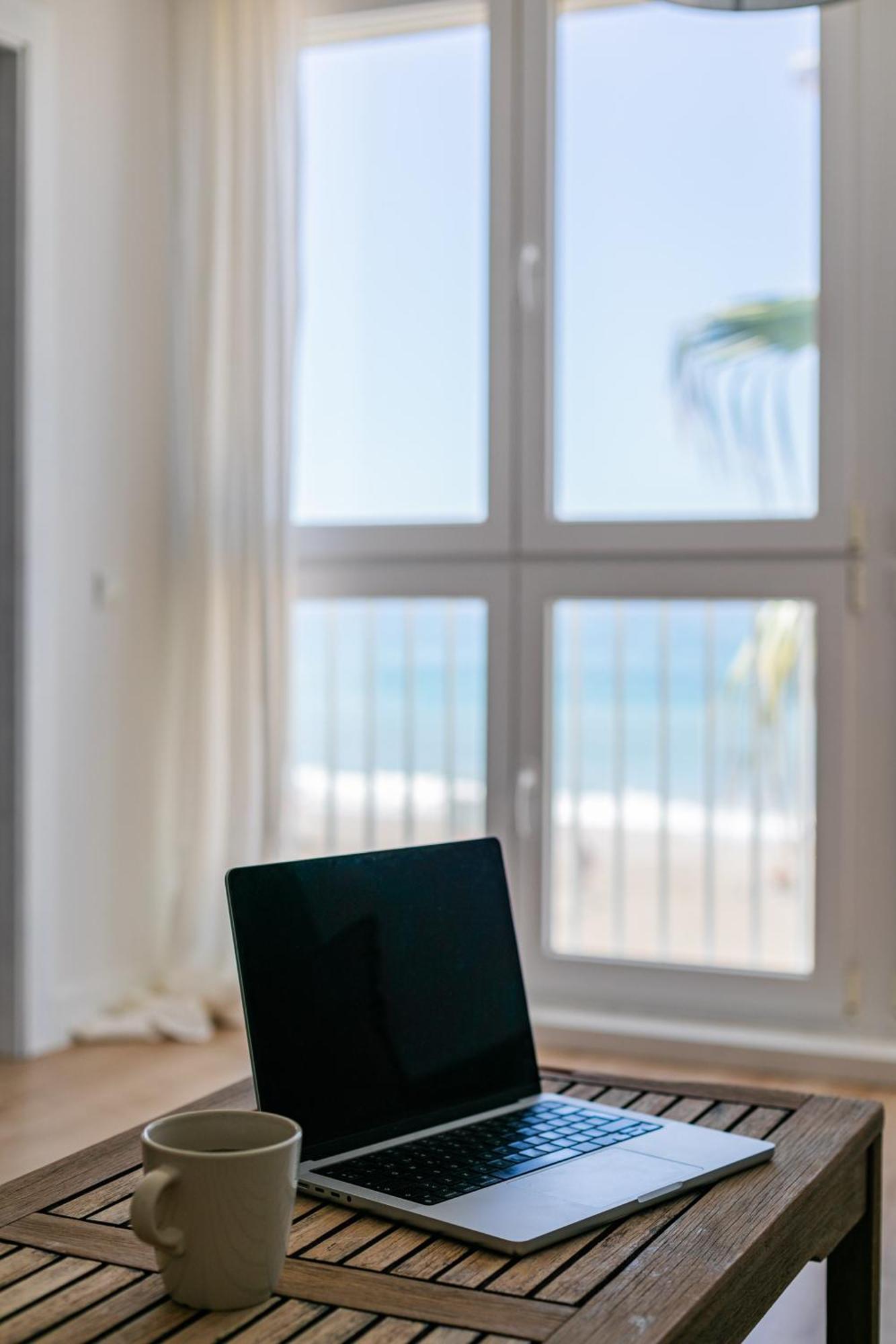 Trendyhomes Zapillo Beach - Primera Linea De Playa Almería Kültér fotó